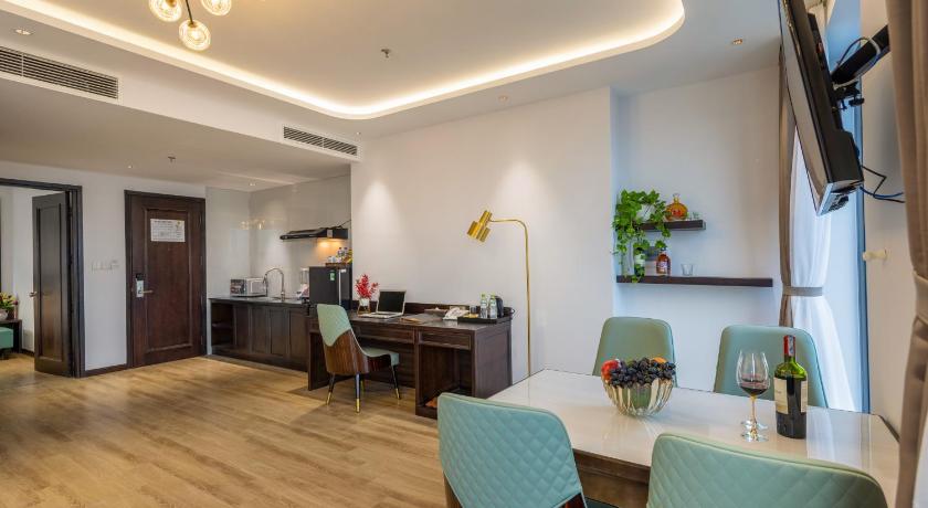 ダナン CORDIAL GRAND HOTEL 4つ星 ホテル レストラン