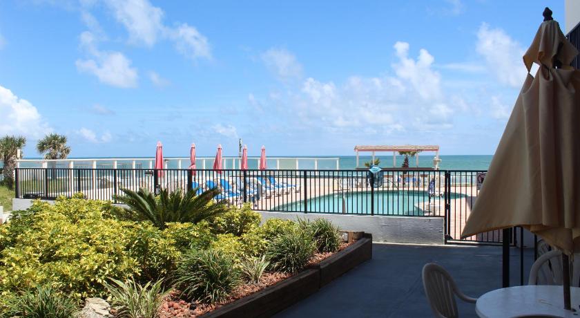 Cove Motel Oceanfront photo