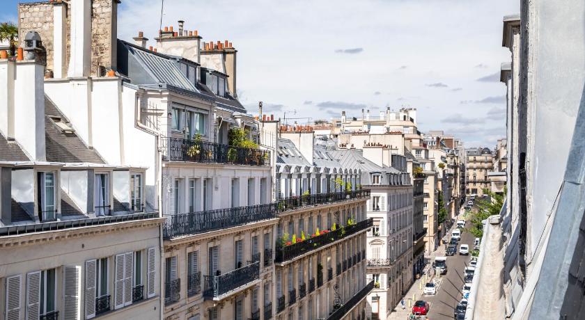 Hôtel des Champs Elysées (Hotel Des Champs Elysees)