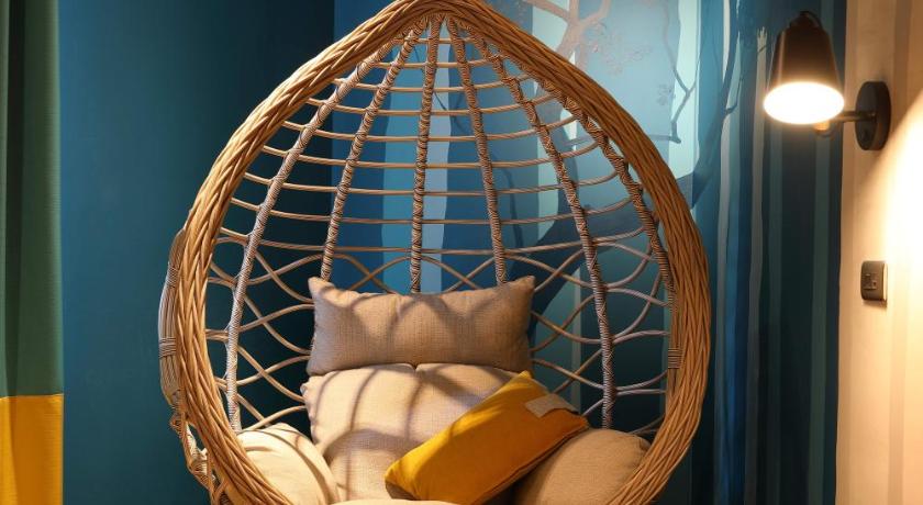 Image of Deluxe Family Quad 6