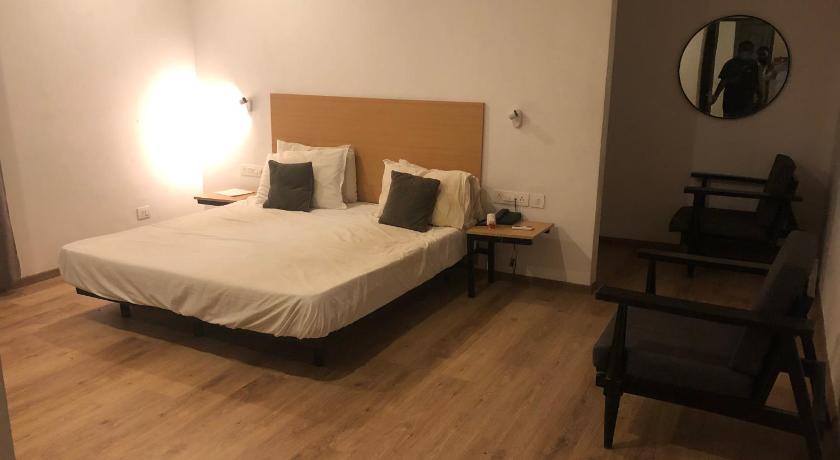 TREETOPS INN photo
