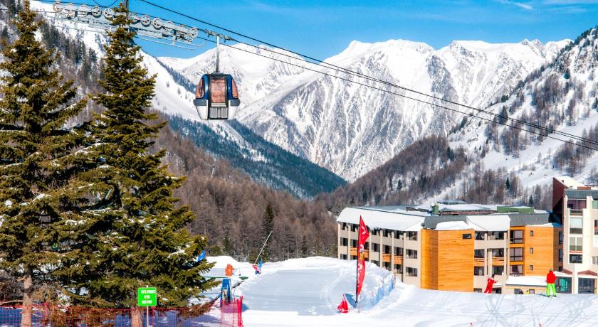 SOWELL RESIDENCES New Chastillon — Hotel in Isola
