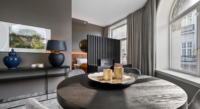 Image of Junior Suite 7