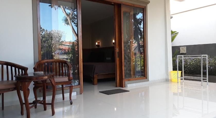 Image of Deluxe Triple Room 9