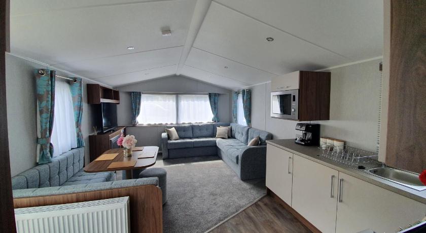 Haven Rockley Park, Lytchett Bay View, Private Holiday Home — Hotel in Poole