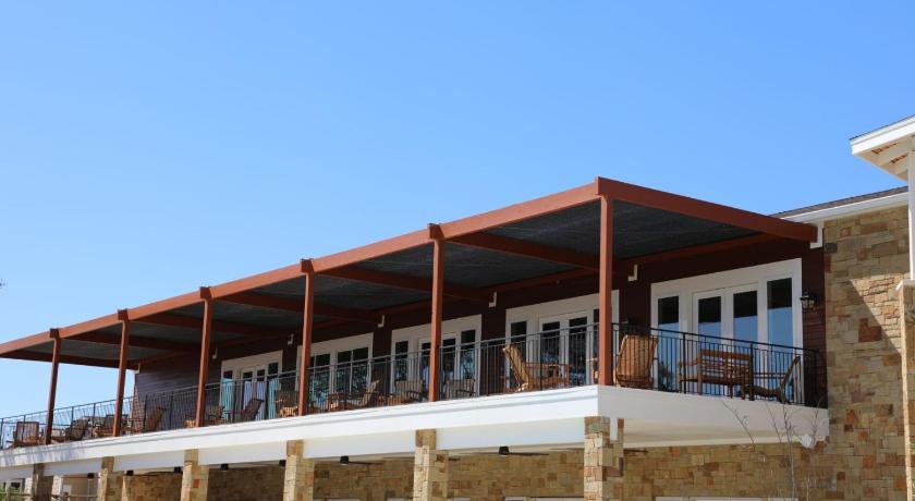 Carter Creek Winery Resort & Spa photo