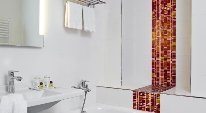 Hotel Saint Petersbourg Opera & Spa