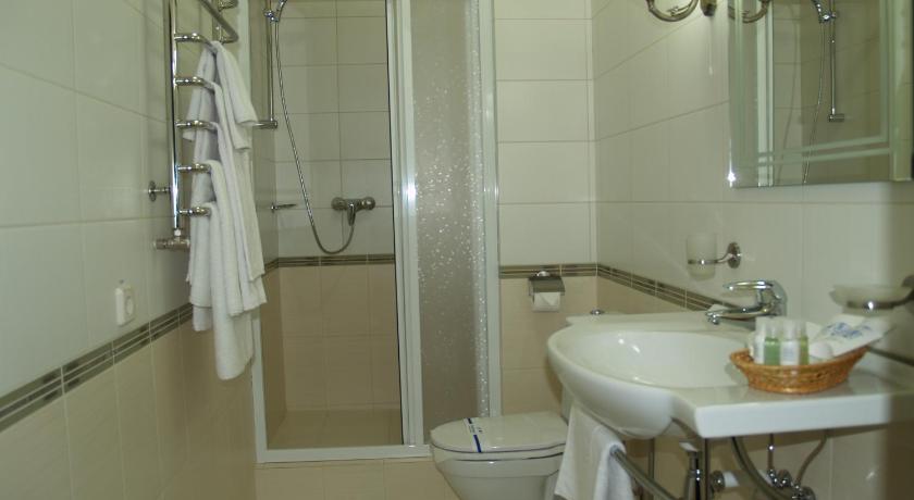 Atrium Hotel photo