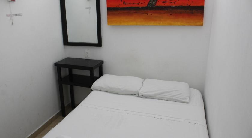 Image of Double Room with Shared Bathroom 3