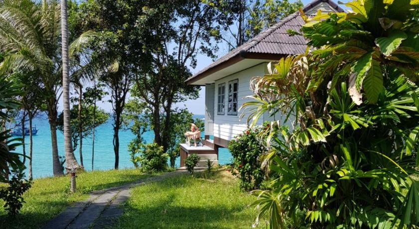 Image of Bungalow with Sea View 5