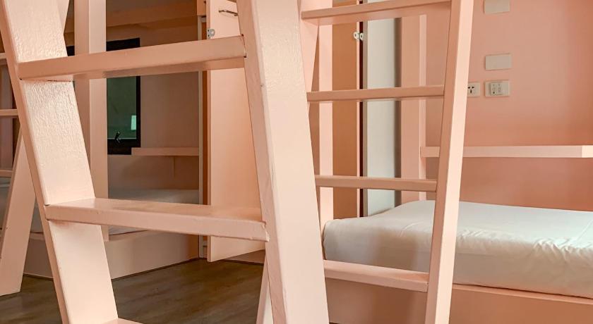Image of 8-Bed Mixed Dormitory Room 0