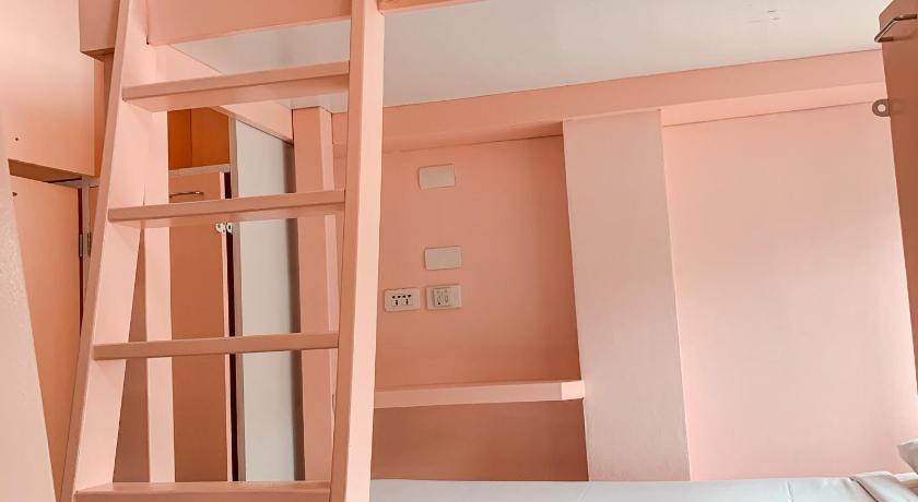 Image of 8-Bed Mixed Dormitory Room 6