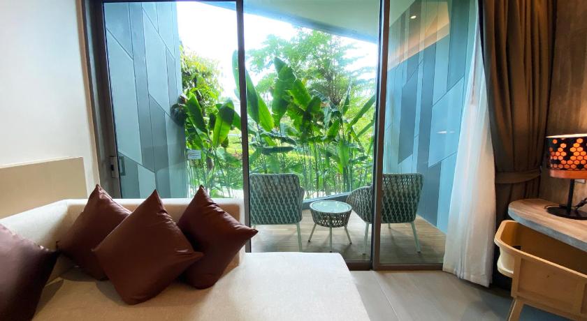 Image of Deluxe Room 10