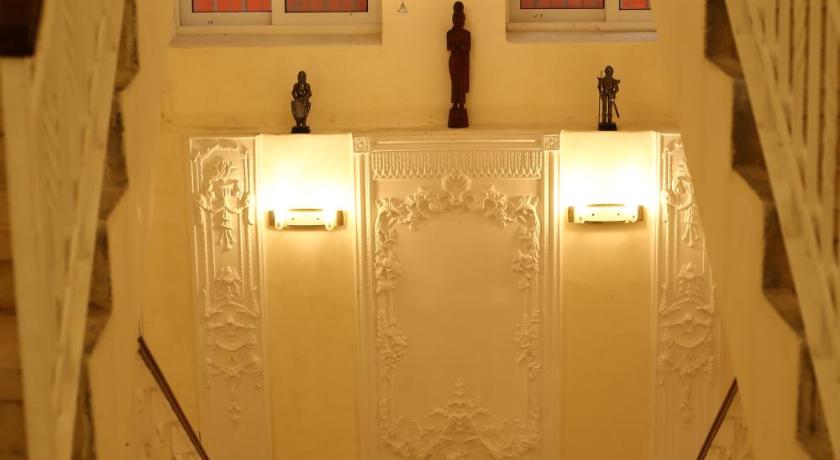 City Citadel Hotel - image 10