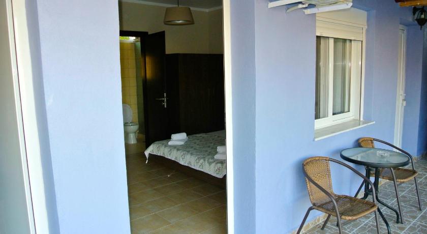 Kremasti Rooms photo