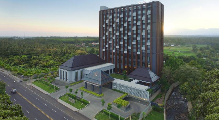 a large building with a large building on top of it, Kokoon Hotel Banyuwangi in Banyuwangi