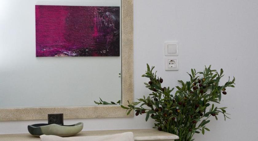 Image of Seven Islands Suite 9