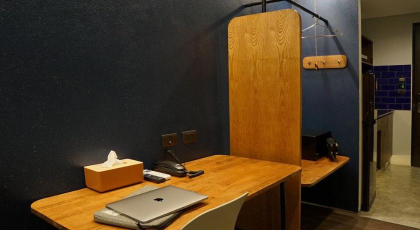 Image of Studio Twin 13