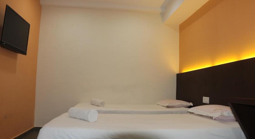 Image of Standard Twin Room 0
