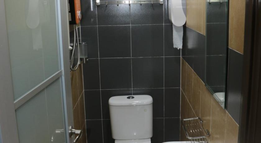 Image of Standard Twin Room 4