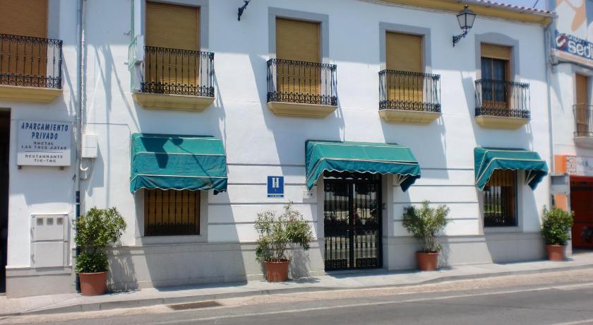 Hostal las Tres Jotas photo