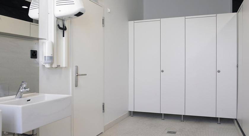 Image of Quadruple Room with Shared Bathroom - 4 person 2