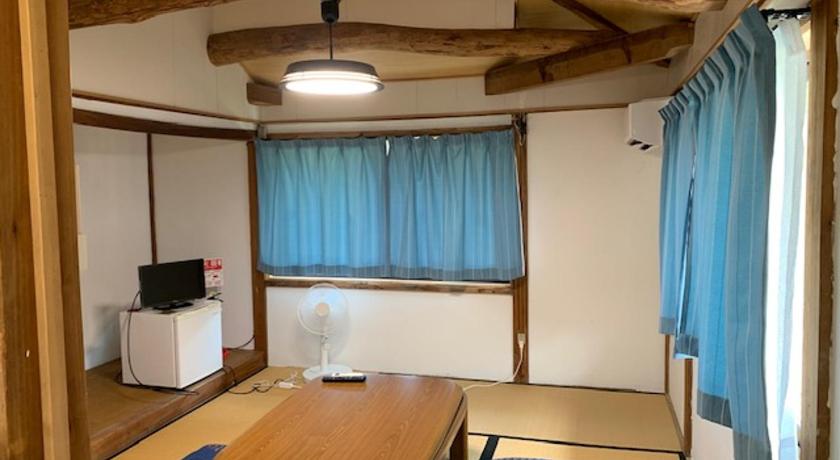 Tanba 民泊はのこの庭 Accommodation lobby