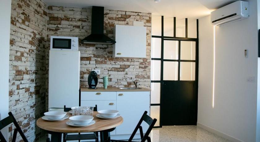 波尔库尼亚 Alojamientos Teatro 4星级 民宿 餐厅