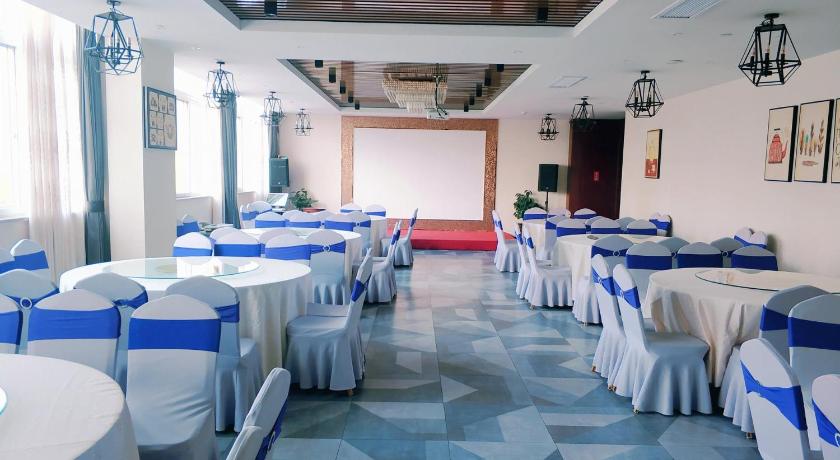 Lavande Hotel Yangzhou Railway Station Jiangwang RT-Mart – Yangzhou, VA