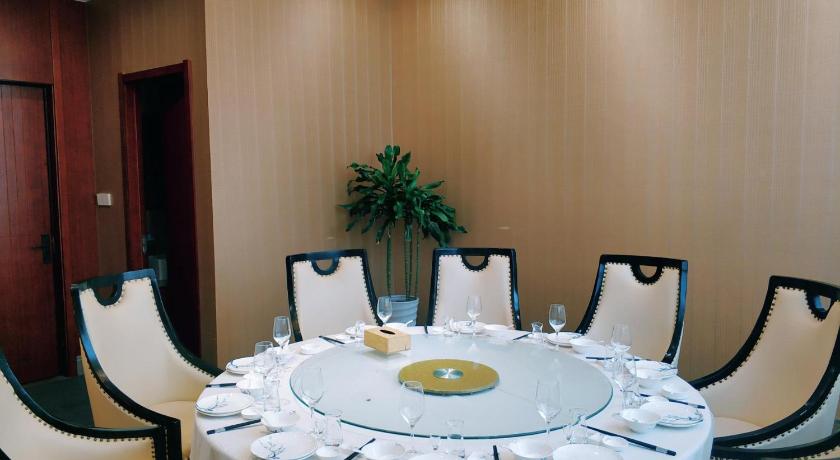 Lavande Hotel Yangzhou Railway Station Jiangwang RT-Mart – Yangzhou, VA