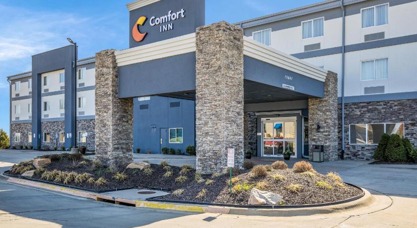 Comfort Inn Bonner Springs Kansas City photo