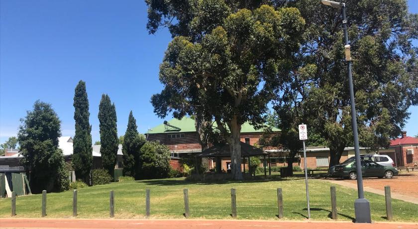 Donnybrook Hotel WA photo