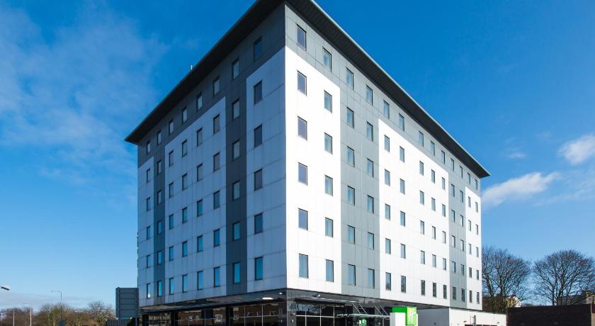 Holiday Inn Stevenage photo
