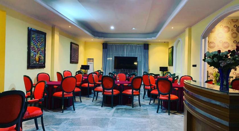 BRIA Hotel &amp; Convention — Hotel in Puncak