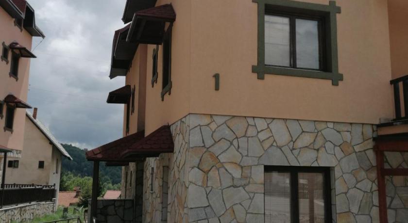 Vila Tiha noc photo