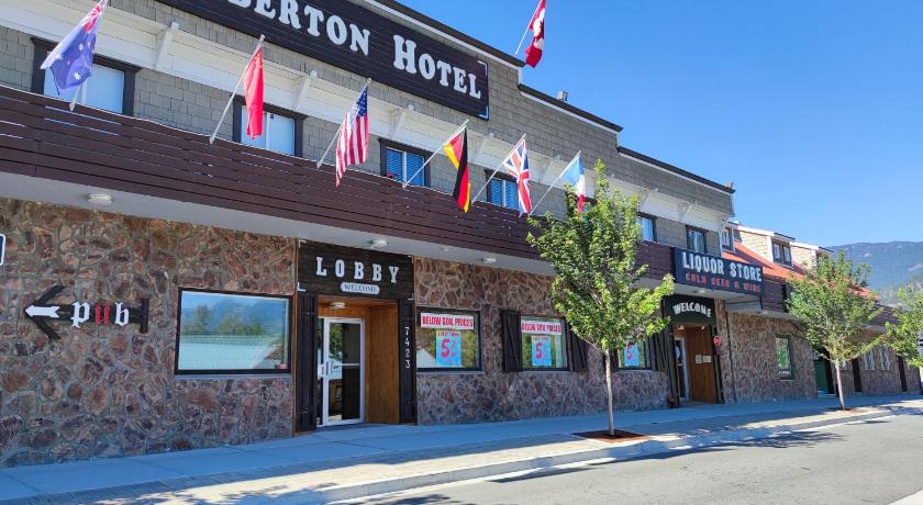 Pemberton Hotel (Motel)