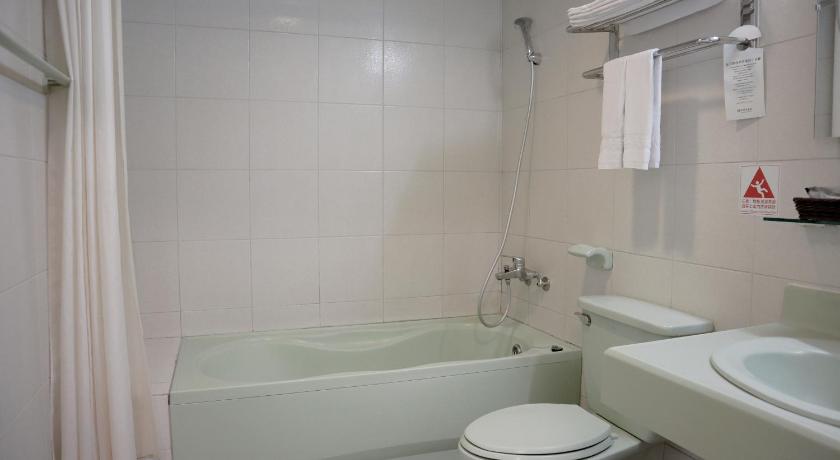 Image of Standard Double Room - Non-Smoking 7