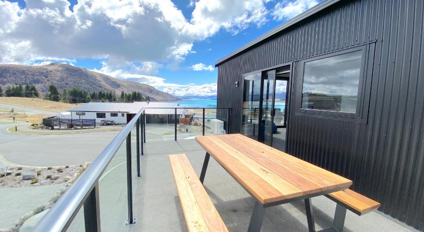 Galaxy Lakeview House photo