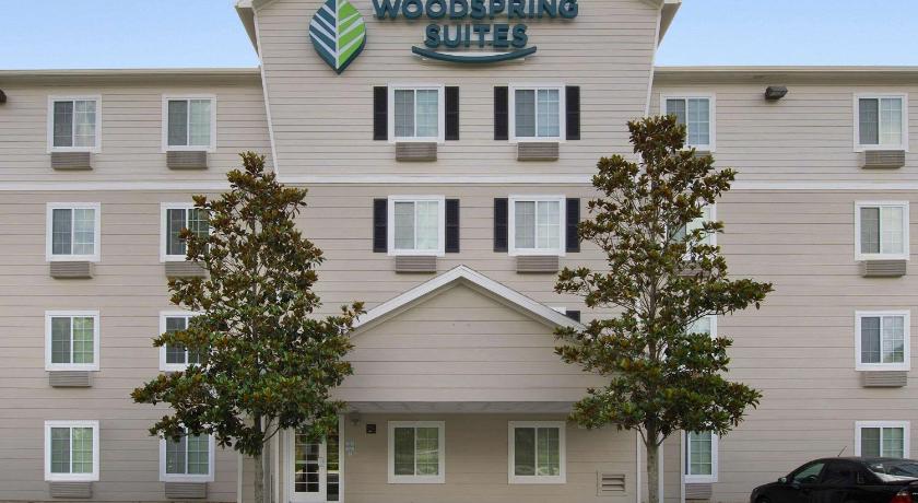 More about WoodSpring Suites Gainesville I-75