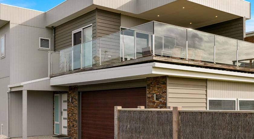 Swan Bay Views — Hotel in Phillip Island