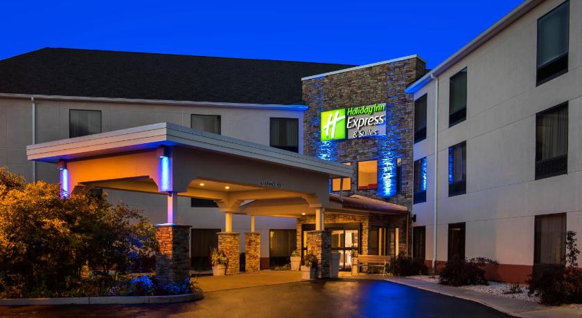 Holiday Inn Express Great Barrington photo