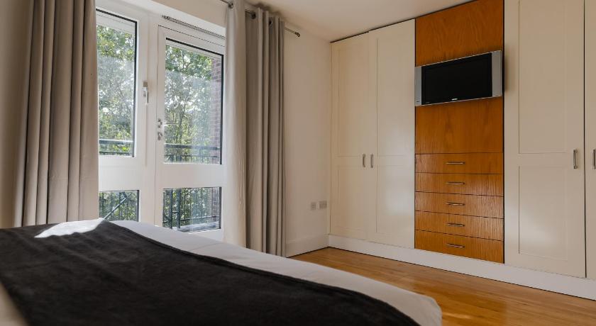 Canary Wharf Apartments photo