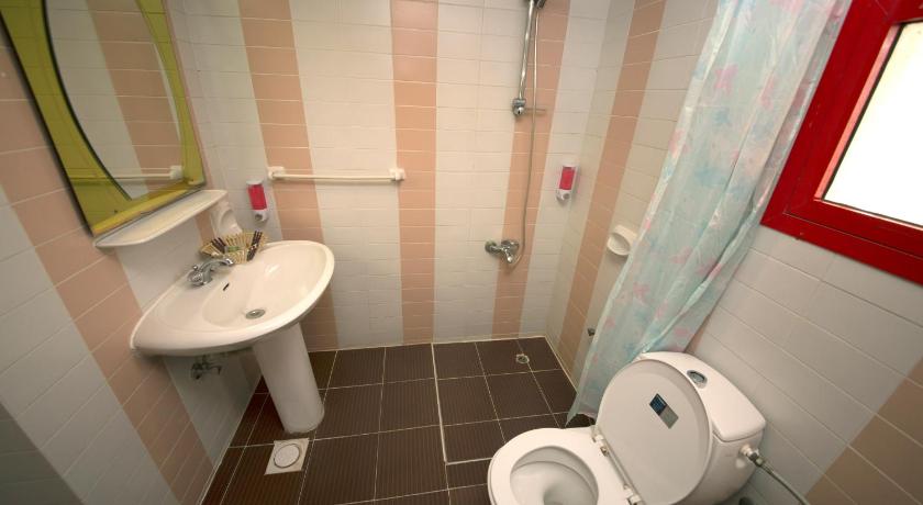 Image of Triple Room 6