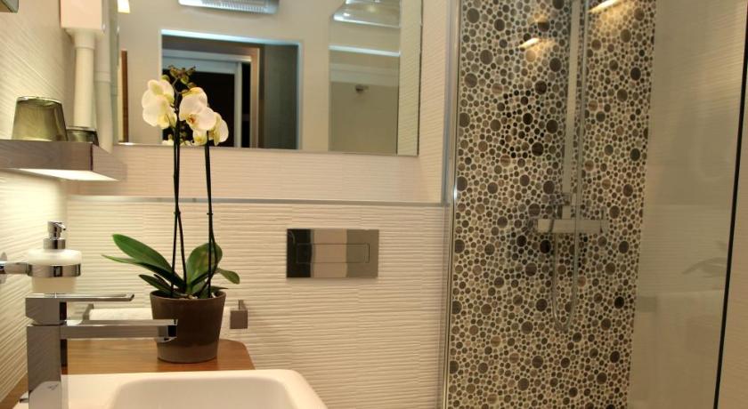 Image of Classic Double Room 8