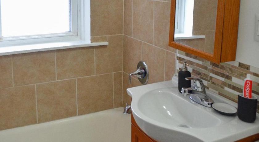 Cozy Studio near Wrigley field and Boystown photo