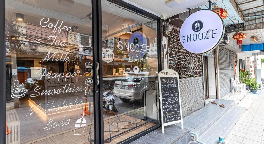 Snoozzze Hostel ใกล้รถไฟฟ้า ย่านบางรัก photo