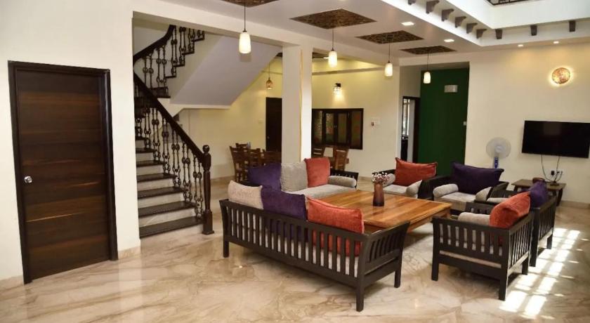 6BHK Luxurious VIlla photo