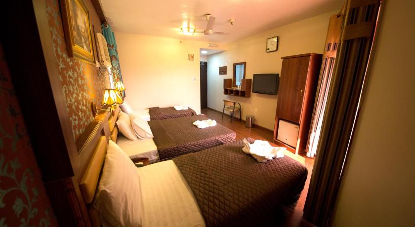 Image of Triple Room 1