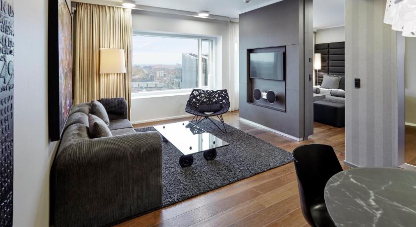 Image of 1 Bedroom Suite City View 1