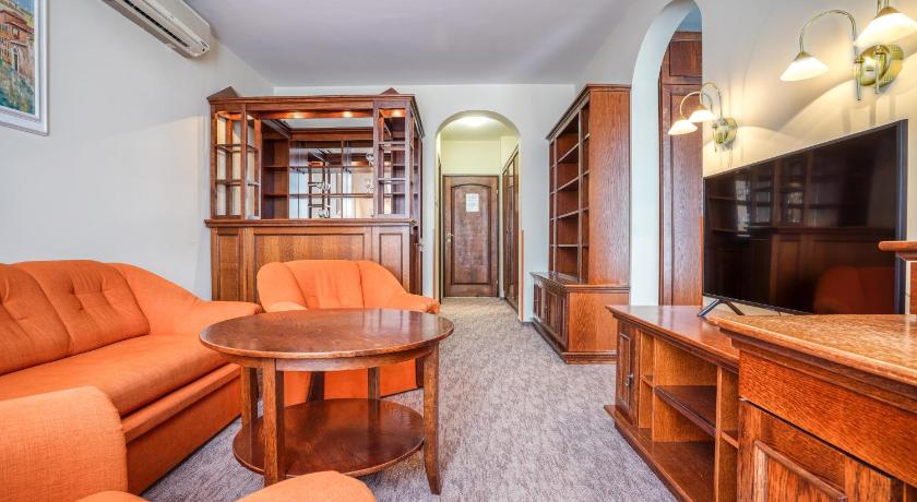 Image of Apartment 6